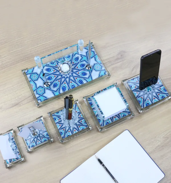 Κρυστάλλινο Επιτραπέζιο Σετ Γραφείου με Σχέδιο, Θήκη για Στυλό, Θήκη Σημειώσεων, Θήκη Καρτών, Βάση Κινητού, Μολυβοθήκη & Ρολόι κωδ. 5005
