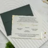 Προσκλητήριο Γάμου με Χρυσό Περίγραμμα & Πράσινο Φάκελο κωδ. 9319 Προσκλητήριο Γάμου με Χρυσό Περίγραμμα & Πράσινο Φάκελο κωδ. 9319