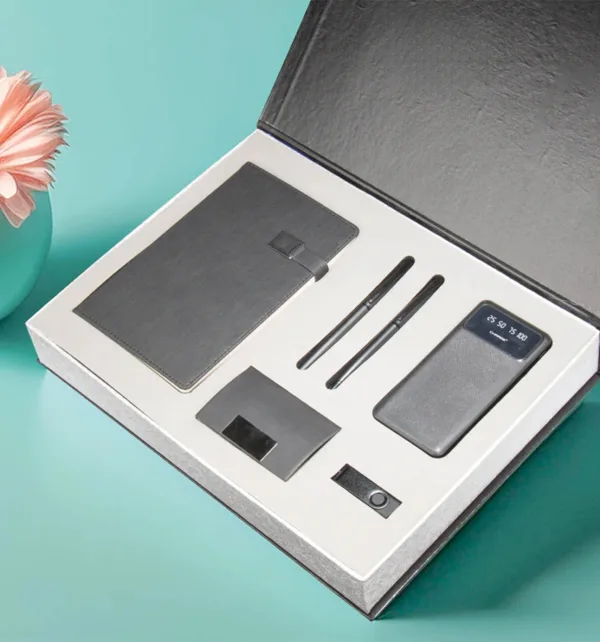 Premium Σετ Δώρου με Σημειωματάριο, Powerbank, 2 Στυλό, Usb & Θήκη Καρτών κωδ. Feth Premium Σετ Δώρου με Σημειωματάριο, Powerbank, 2 Στυλό, Usb & Θήκη Καρτών κωδ. Feth