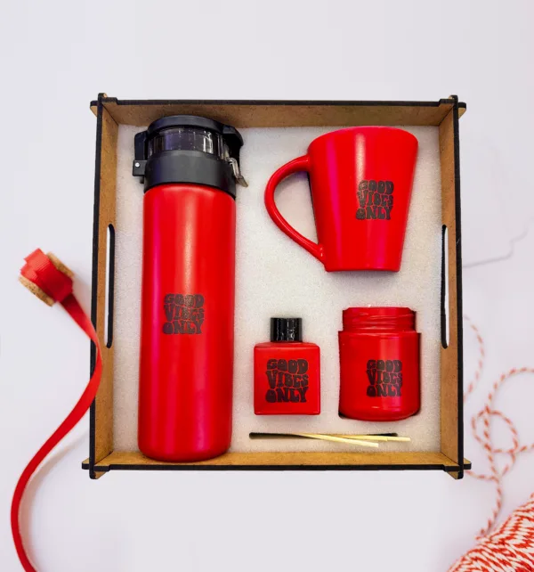 Good Vibes Only Σετ Δώρου με Μπουκάλι., Κούπα, Θήκη για Αρωματικό, Κερί & Ξύλινο Κουτί κωδ. M-2626R