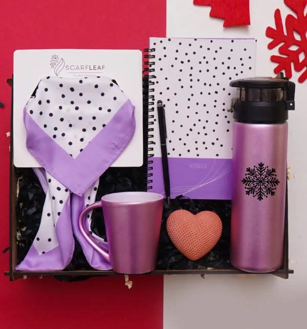 Σετ Δώρου σε με Φουλάρι, Μπουκάλι, Σημειωματάριο, Στυλό, Κούπα, Διακοσμητικό σε Σχήμα Καρδιάς κωδ. 98140