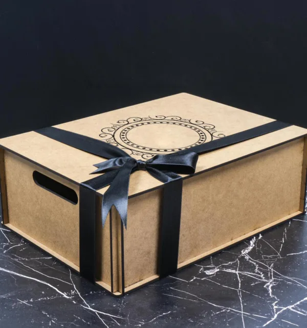 Gift Box Stranger Things με Ειδικό Ξύλινο Κουτί, Κούπα, Κερί, Σημειωματάριο & Σουβέρ κωδ. 03250