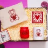 Gift Box Valentine’s Day για Γυναίκα με Ειδικό Ξύλινο Κουτί, Νεσεσέρ, Σουβέρ, Αρωματικό Κερί & Κούπα κωδ. 14591