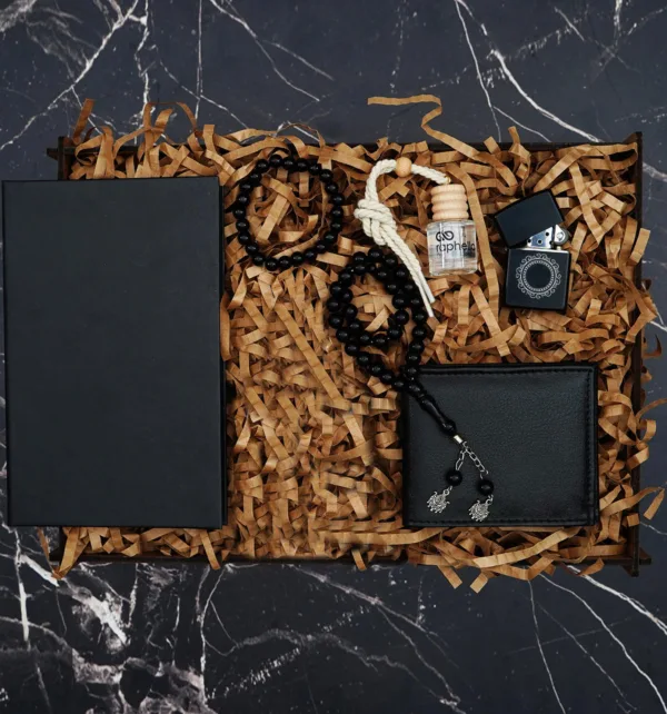 Gift Box για Άντρα με Σημειωματάριο, Πορτοφόλι, Κομπολόι, Αναπτήρα & Αρωματικό Αυτοκινήτου κωδ. 76353