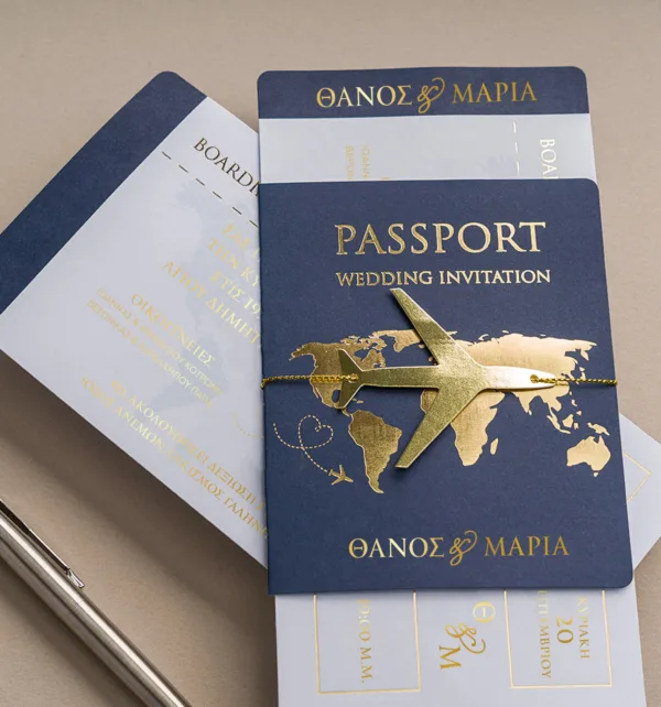 Προσκλητήριο Γάμου Passport με Χρυσό Κορδόνι & Χρυσό Αεροπλανάκι κωδ. 6013 Προσκλητήριο Γάμου Passport με Χρυσό Κορδόνι & Χρυσό Αεροπλανάκι κωδ. 6013